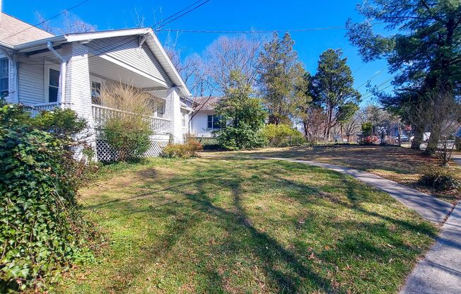 228 Manor Cir