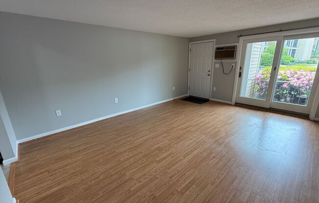 Walk to Downtown from this 1 Bedroom 1st Floor condo in Cocheco Court!