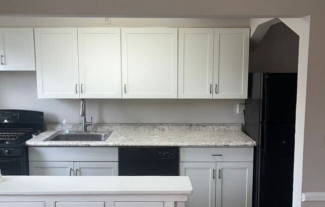 3 Bedroom, 1 Bath Townhouse