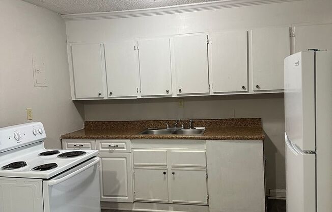 2 beds, 1 bath, $1,000