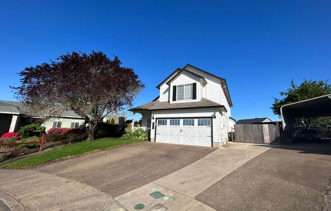 Newly Renovated 4 Bedroom. 2.5 Bath Home in Newberg- Amazing Location!