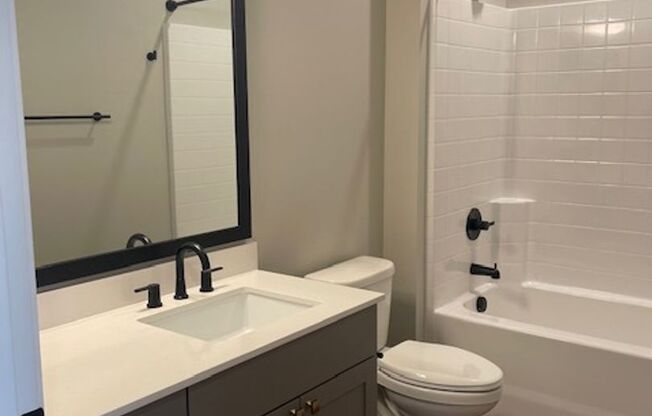 1 bed, 1 bath, 555 sqft, $1,945, Unit 405