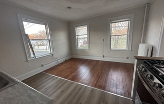 1 bed, 1 bath, 600 sqft, $1,900, Unit 4