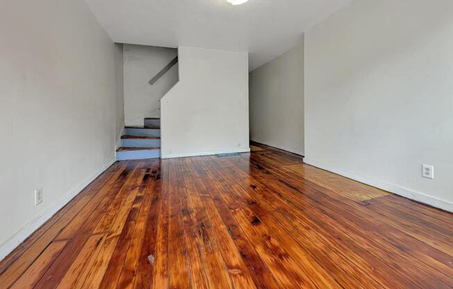 2 beds, 1 bath, 832 sqft, $1,400, Unit # 15201