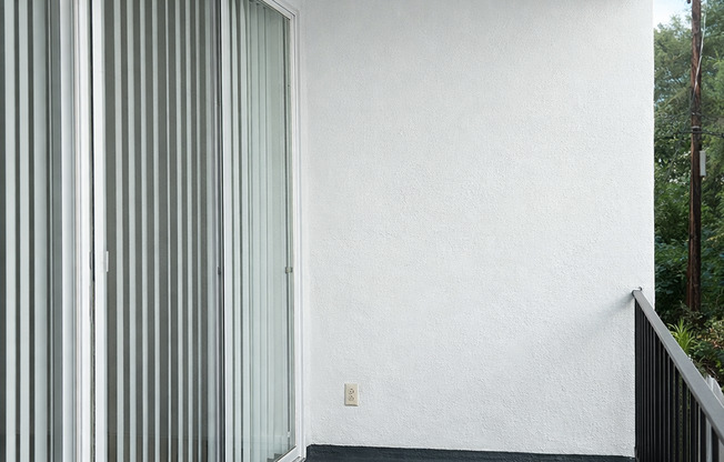 1 bed, 1 bath, 550 sqft, $1,998, Unit 107