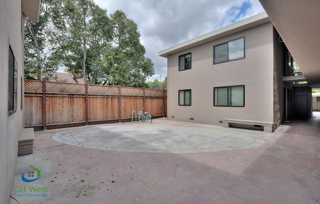 $2595 - Pristine 2 Bed/1 Bath Upstairs Apartment Downtown San Jose near SJSU! COMING SOON!