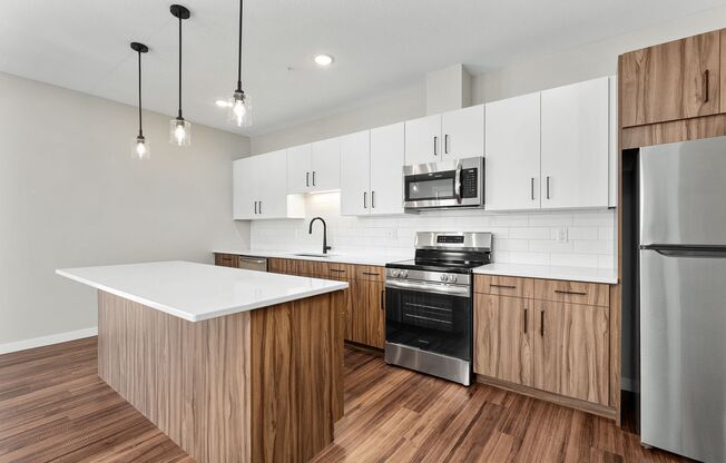 2 beds, 2 baths, 1,245 sqft, $1,950, Unit 411