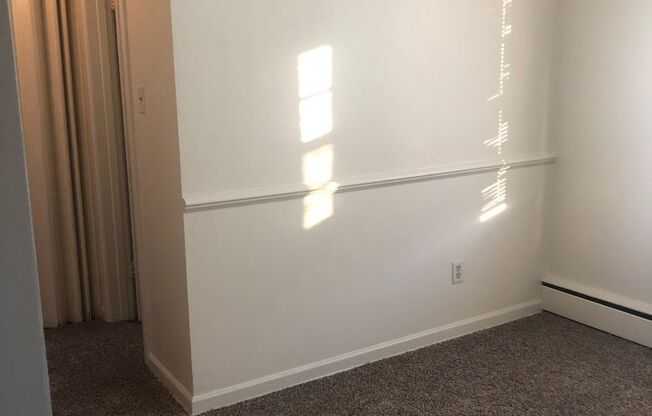 1 bed, 1 bath, 625 sqft, $665, Unit 1300-1602