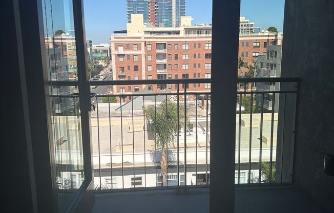Studio, 1 bath, 354 sqft, $2,395, Unit 707