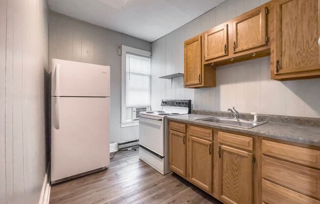 1 bed, 1 bath, 461 sqft, $650, Unit 216D