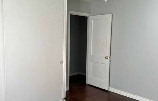 2 Bedroom 1 bath Close to OU Campus