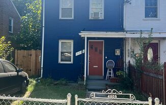 2 beds, 1 bath, $2,100