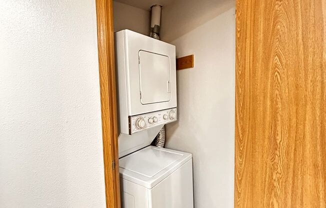 1 bed, 1 bath, 660 sqft, $1,250, Unit W - 043