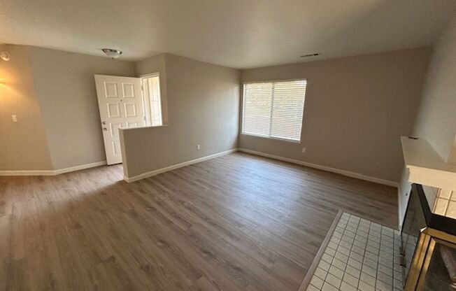 3 beds, 2 baths, $1,750, Unit 3303