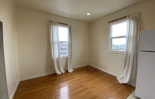 1 bed, 1 bath, $1,895