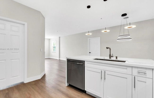 4602 SW 160 AV
