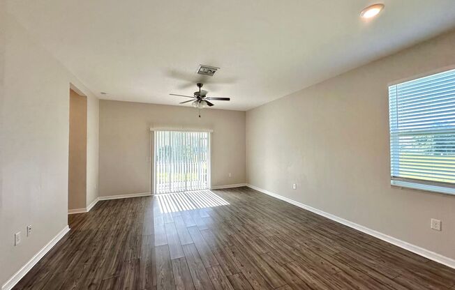 Spacious 4 Bed, 2 Bath with 2 Car Garage & More in Gator Circle!