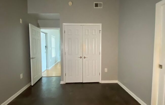 1 bed, 1 bath, $2,500