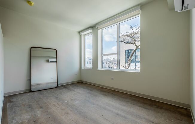 1 bed, 1 bath, 389 sqft, $2,405, Unit 214