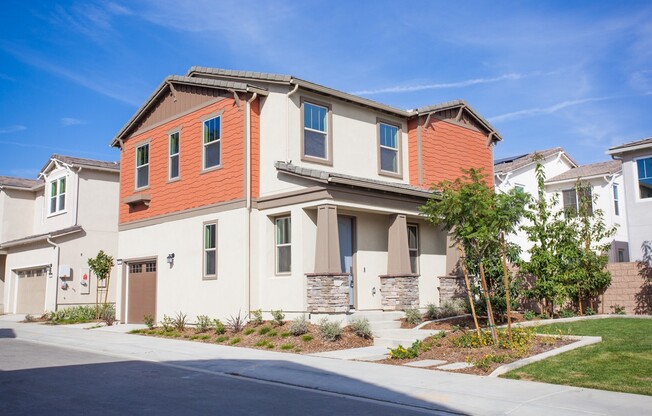 Beautiful 4Be/3Ba 2 Story Home in New Pomona Community!