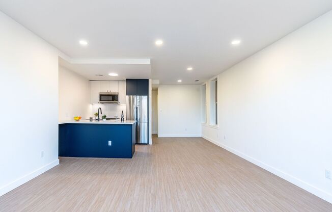 1 bed, 1 bath, 886 sqft, $2,286, Unit C-204