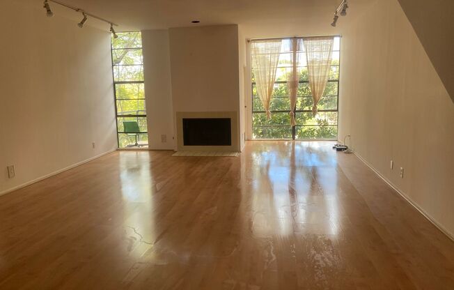 Unique Multi-Level Hollywood Hills Condo with 2 Bedrooms and 2 1/2 Bathrooms