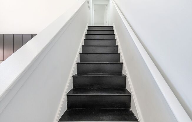 2 beds, 2 baths, 1,000 sqft, $1,627, Unit 27