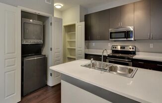 2 beds, 2 baths, $2,400, Unit 101