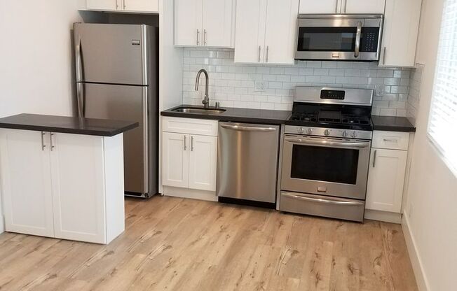 1 bed, 1 bath, 350 sqft, $2,275, Unit 717- 05