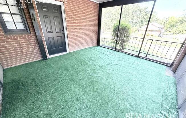 701 ARCHDALE DR