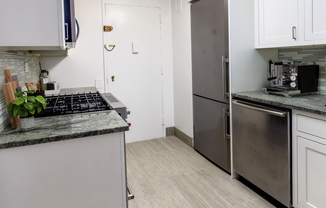 2 beds, 2 baths, $7,850, Unit 8F