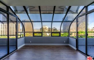 880 W 1st St Apt 216