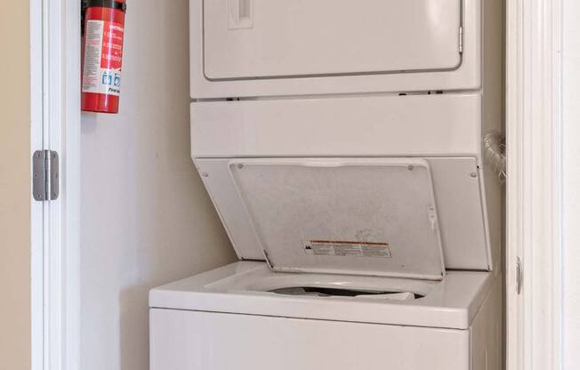Washer and dryer at ReNew Bayshore Townhomes, Anchorage