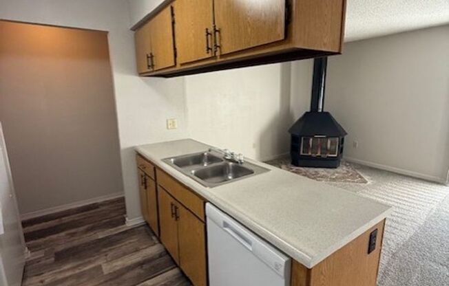 1 bed, 1 bath, 636 sqft, $739, Unit 2707-1106