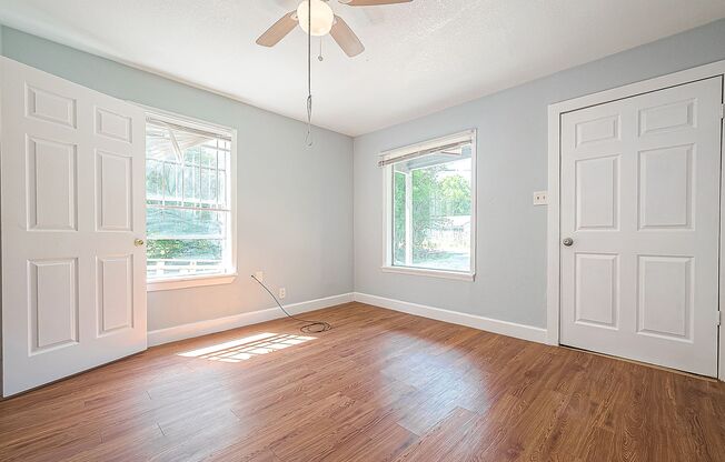 Spacious Single-Family Houston Home in Convenient Southeast Location Near Major Highways & City Access