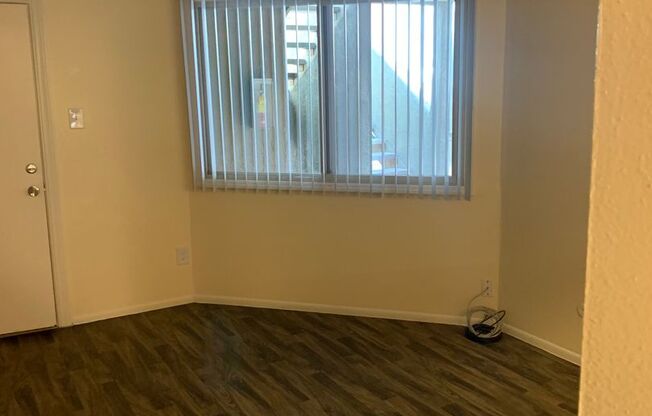 1 bed, 1 bath, 575 sqft, $954, Unit 189