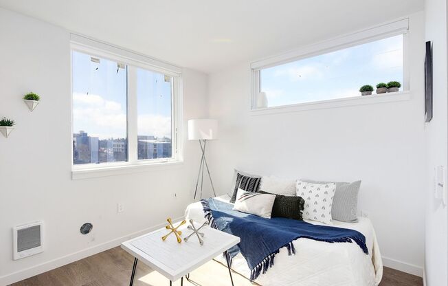 Studio, 1 bath, 230 sqft, $1,160, Unit 310