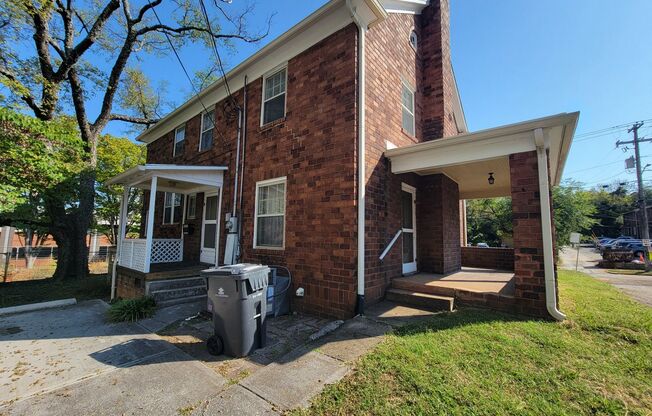 Knoxville 37916 - 3 bedroom, 2.5 Bath home - Contact Jean Chung (865) 386-1022