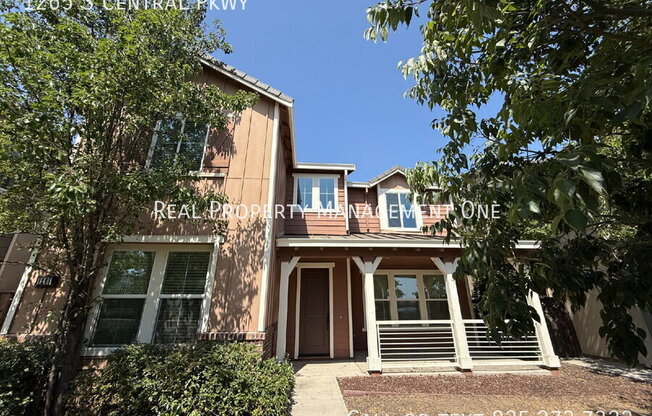 1265 S CENTRAL PKWY