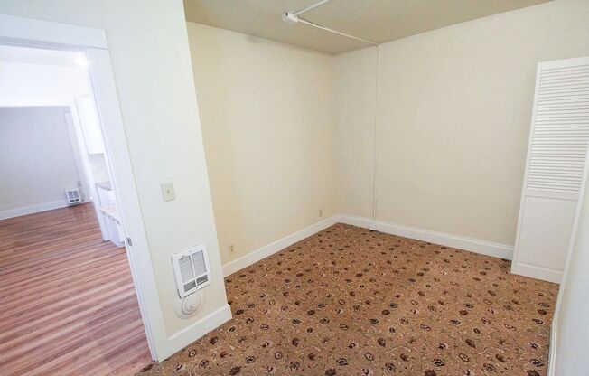 2 beds, 1 bath, 750 sqft, $1,045, Unit Unit 1