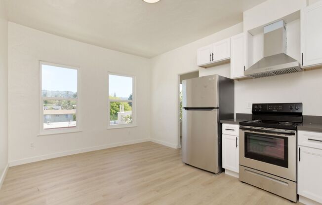 2 beds, 1 bath, 650 sqft, $2,495, Unit 106
