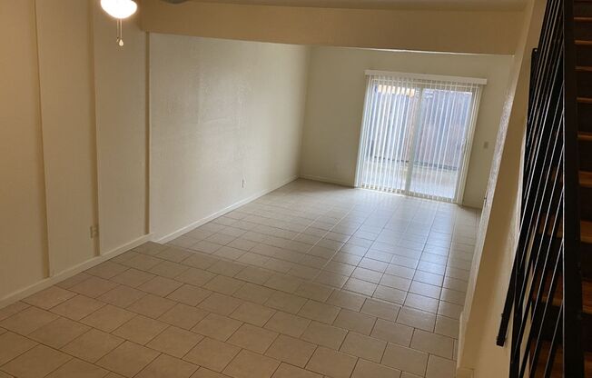 2 beds, 1.5 baths, $1,899, Unit Unit 04