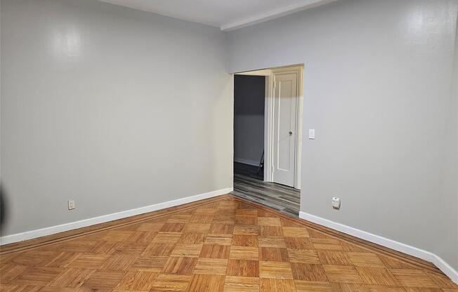 3 beds, 1 bath, 1,000 sqft, $3,400, Unit 1