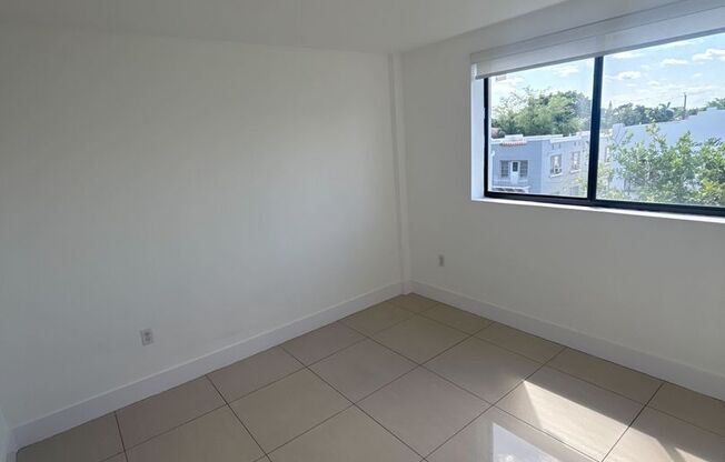 2 beds, 1 bath, 550 sqft, $1,895, Unit 829-309