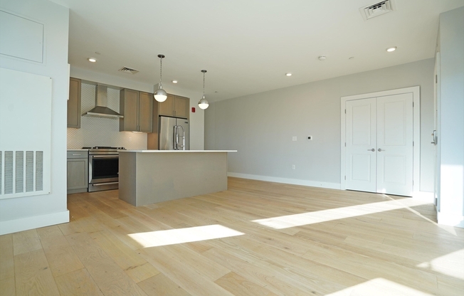 2 beds, 2 baths, 1,063 sqft, $4,000, Unit 303