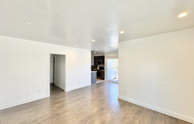 1948 S RIMPAU BLVD
