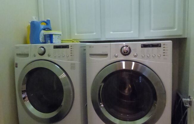 2 beds, 2 baths, $1,895