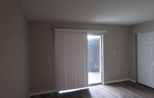 1 bed, 1 bath, 600 sqft, $1,393.75, Unit Unit 305