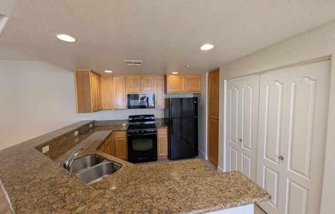2 beds, 2 baths, 1,129 sqft, $2,450, Unit 1417