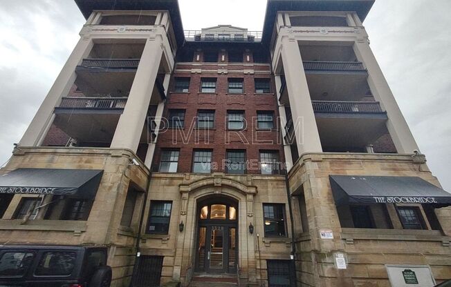 Studio, 1 bath, 250 sqft, $635, Unit 305